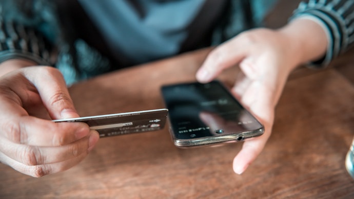 スマホ保険はクレカ付帯・保険会社・キャリア系・メーカー系のどれがいい?