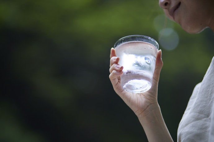 水素水とは?どんな魅力や特徴がある?