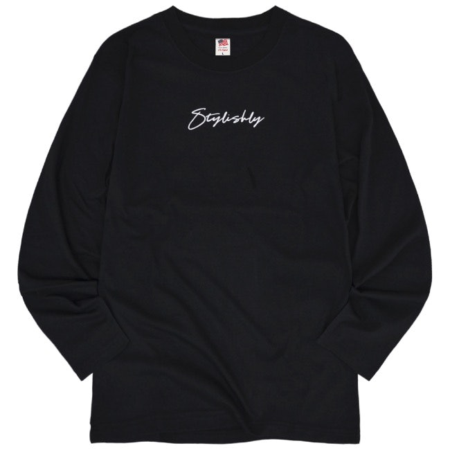長袖Tシャツの魅力とは?レディースファッションへの取り入れ方は?