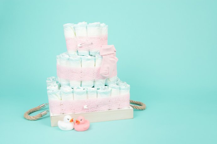 おむつケーキとは?出産祝いにおすすめ?