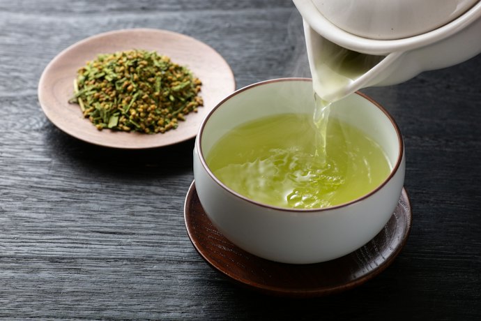 玄米茶とは?栄養素もあわせて解説