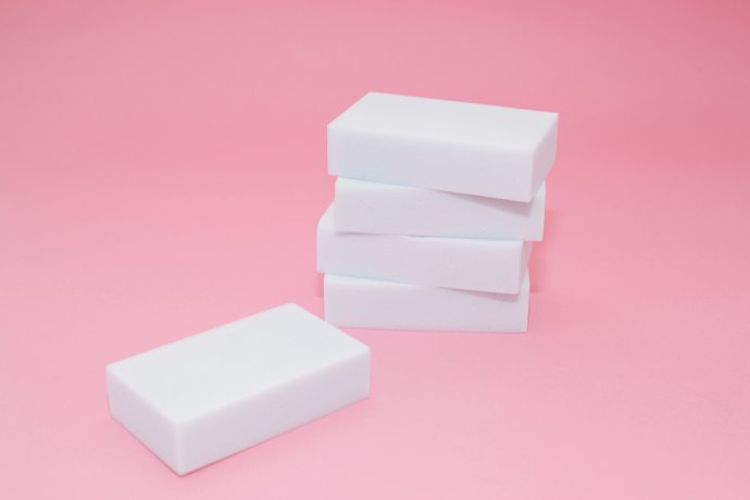 キッチンスポンジはどれも同じ?メラミンスポンジとの違いは?
