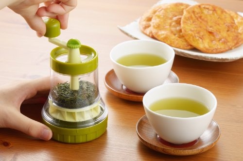 お茶ミルとは?使うメリットはある?