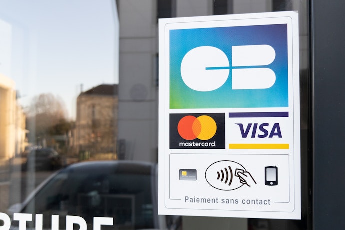 MastercardはVISAやJCBとどう違う?どのブランドを選べばいいの?