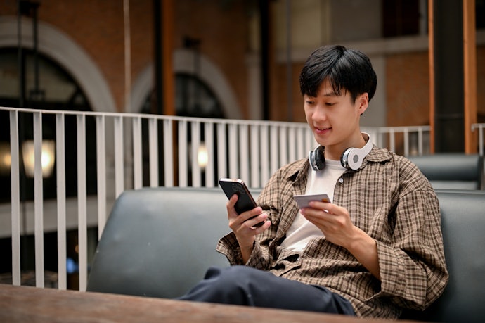 18歳・19歳の大学生や高校生でもクレジットカードは作れる?