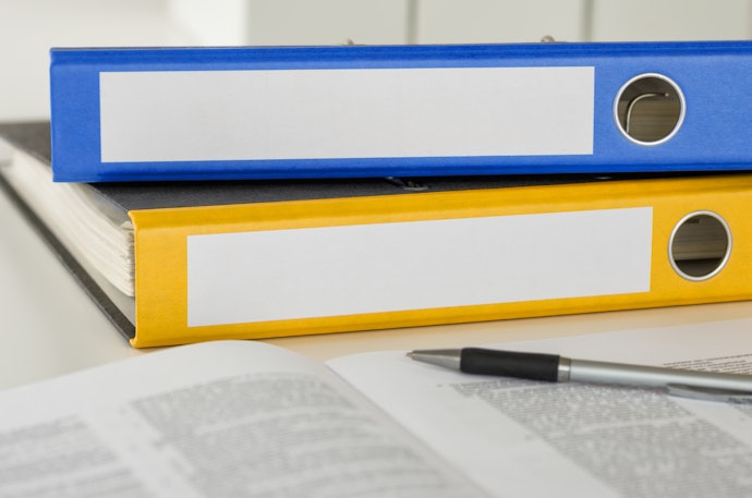書類の「保管」にはチューブファイル!「閲覧」はリングファイルがおすすめ