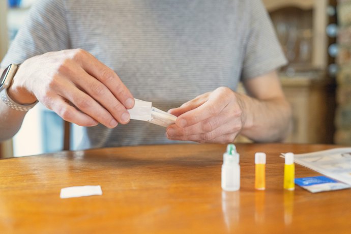 性病検査キットとは?病院の検査と何が違う?