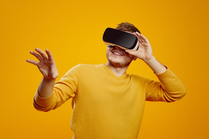 スマホ用VRヘッドセットの使い方は?どんなアプリで楽しめるの?