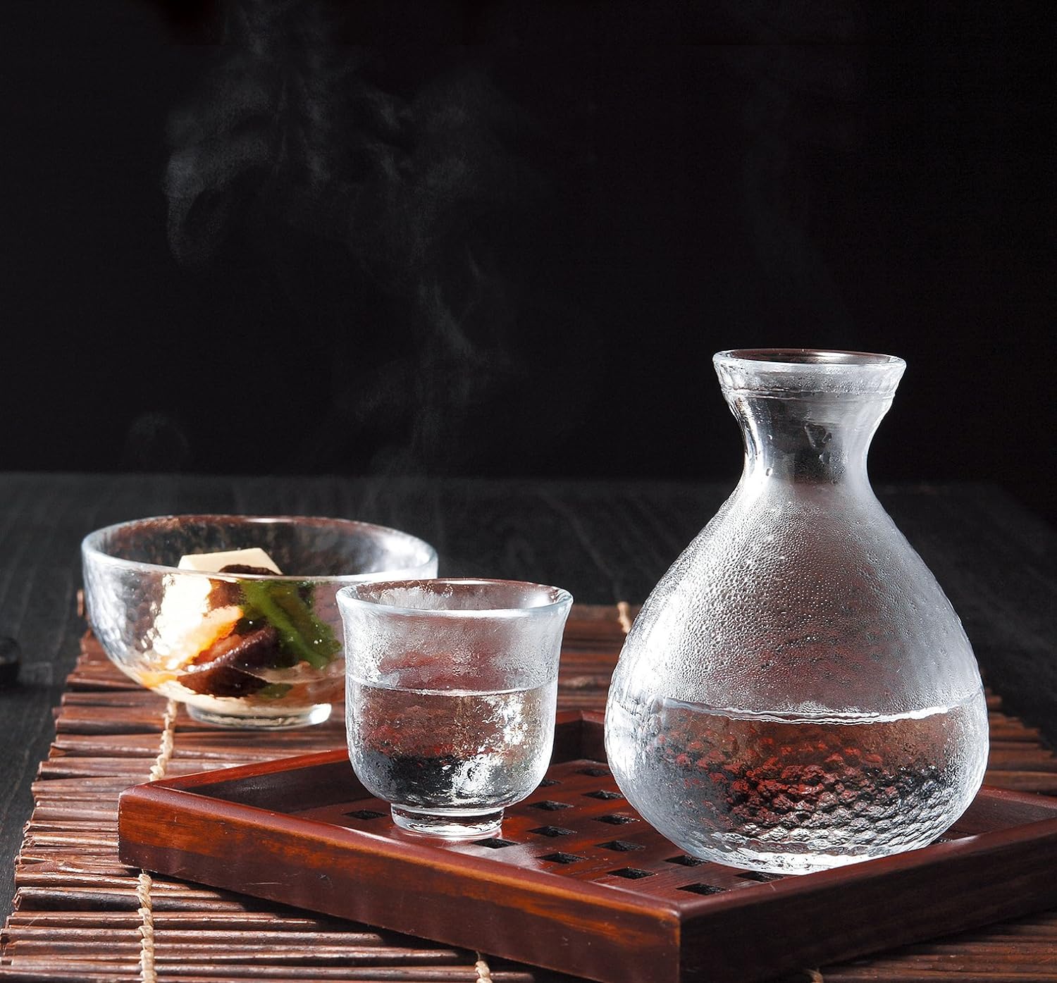 黒色地に青と白と茶の陶器花瓶 黒色地に青と白と茶の陶器花瓶 陶器製花瓶型ポット