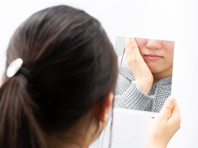 乾燥が加速する40代の肌。スキンケアに加え、ベースメイクでもしっかり保湿!