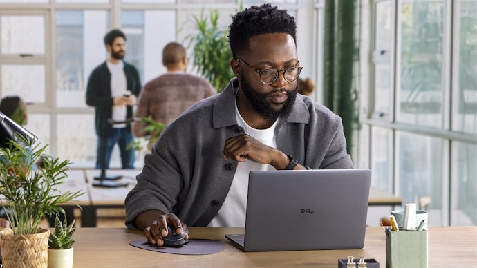 DELLの公式サイトで購入するメリットはある?