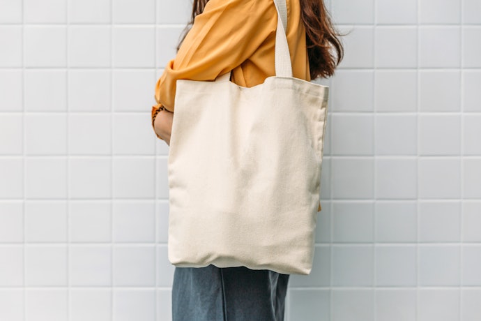 通学のほかに休日も!トートバッグが活躍するシーンとは?
