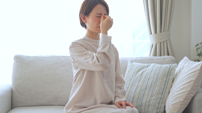 花粉症やアレルギーに市販の目薬は効く?処方薬との違いは?