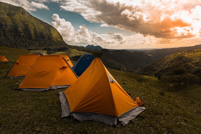 オートキャンプ用か、登山用かで選ぶものが変わる