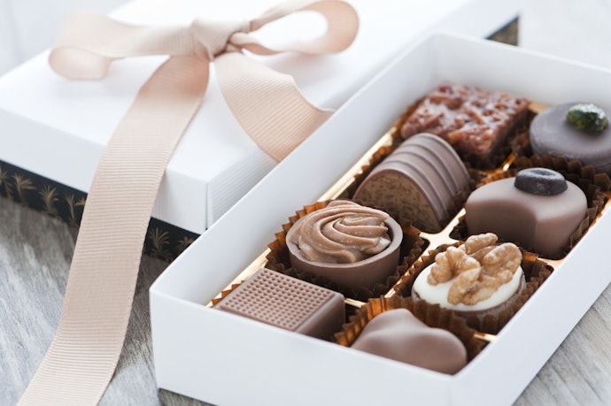 結婚祝いにお菓子を選ぶメリットは?