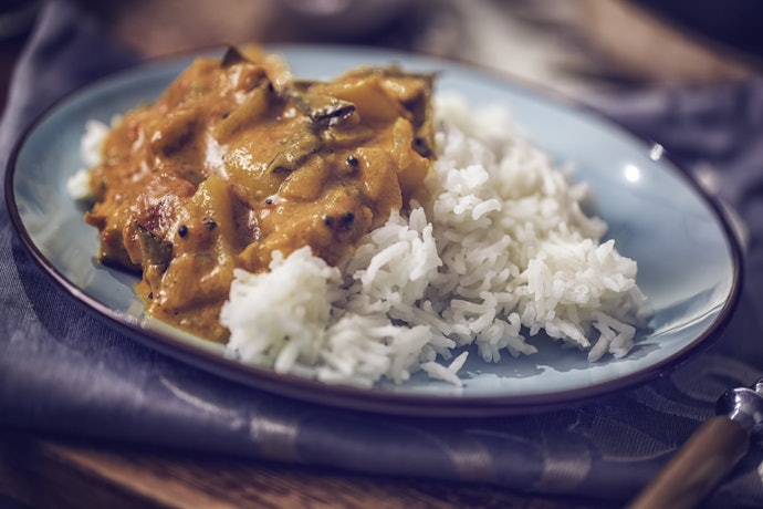 食欲をそそるおしゃれなデザイン!カレー皿の魅力とは?