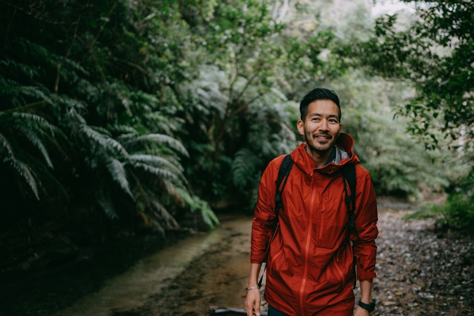 ウィンドブレーカーは登山のマストアイテム