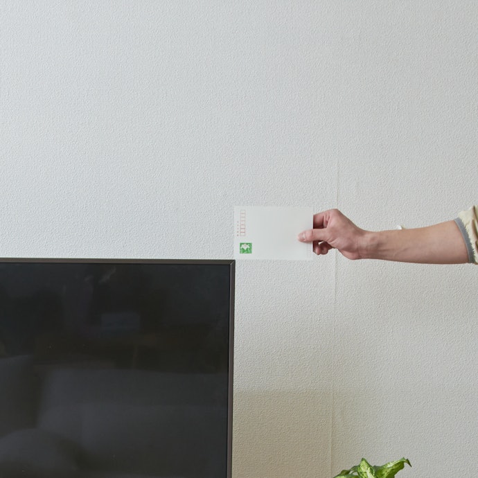 リビング用だと中型は小さい?50インチ以上の大型テレビとどっちがいい?
