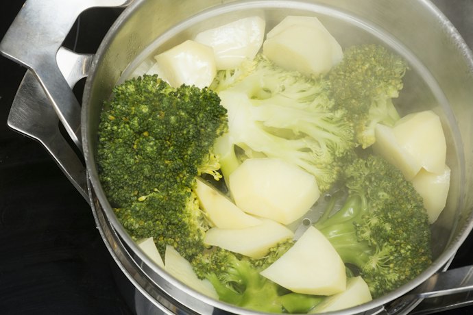 蒸し器の使い方は?野菜の上手な蒸し方とは?