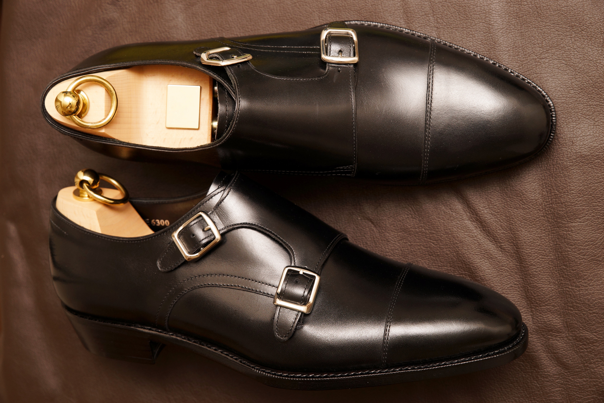 ☆めちゃくちゃ堅牢な造りのモンクストラップの革靴☆ made in Italy