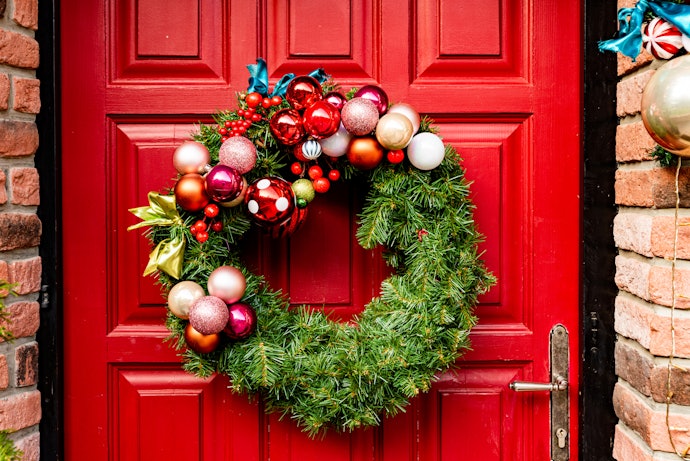クリスマスリースとは?なんのために飾るの?