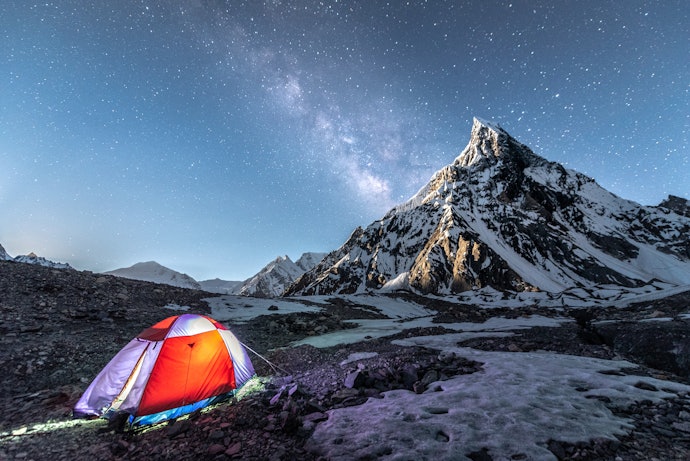 登山テントとは?オートキャンプ用テントとの違いは?