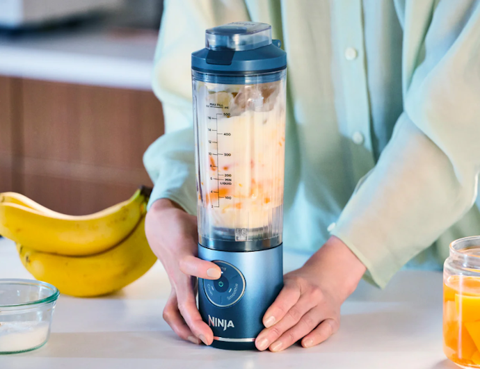 パワー不足は過去!氷も砕けるコードレスミキサーの魅力とは?