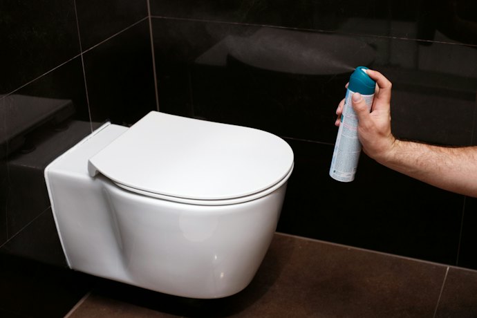 トイレの消臭スプレーのメリットとは?