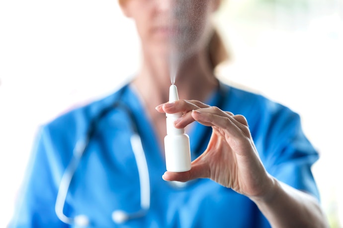 点鼻薬・鼻炎スプレーは使いすぎると効かなくなる?効果的な使い方は?