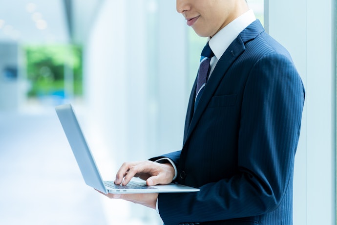 14インチのノートパソコンはビジネスにおすすめ?どのくらいの大きさ?