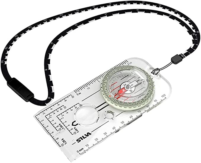 山に入る人には必須の登山用コンパスとは?