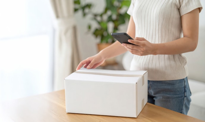 イヤホンを売るならイヤホン買取とフリマアプリのどっちがいい?