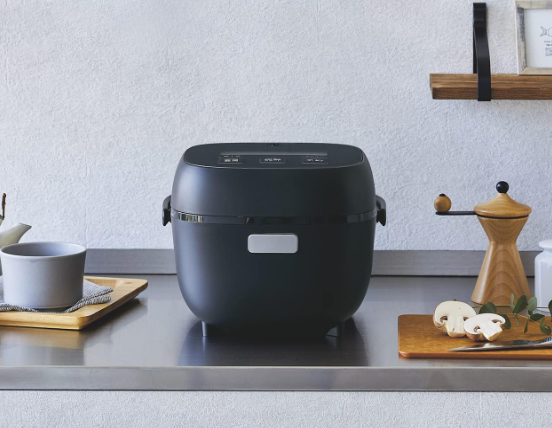 生活感が消える!黒の炊飯器を使うメリットは?