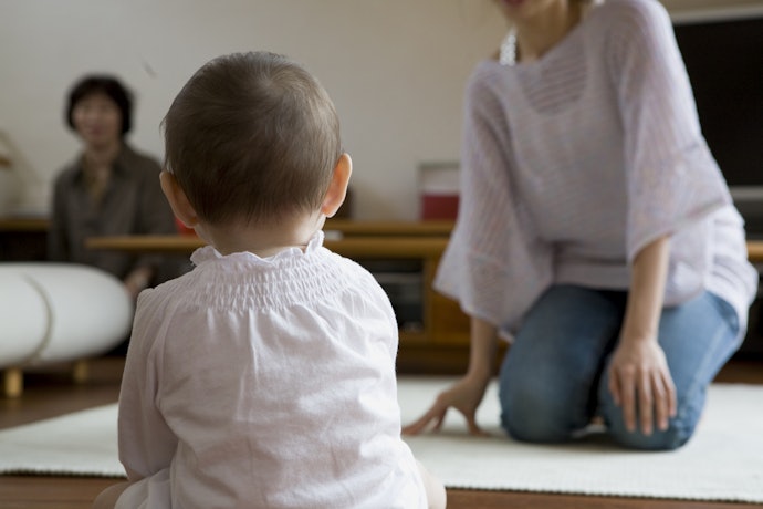 お座り練習チェアって必要?いつからいつまで使えるの?