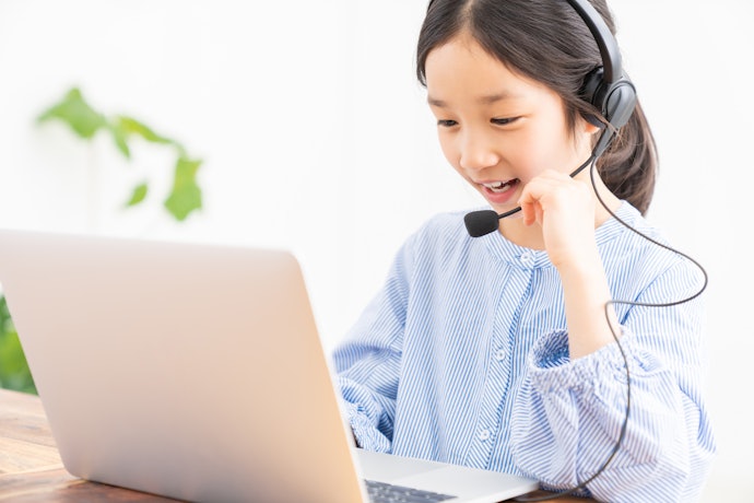 小学生が英語教材を使うメリットとは?