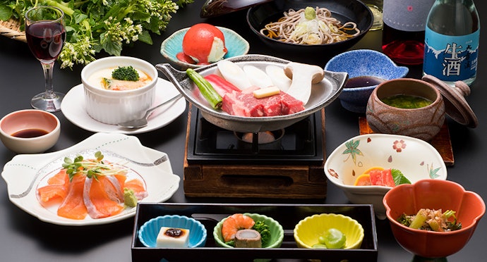食事のスタイルやメニューもチェック