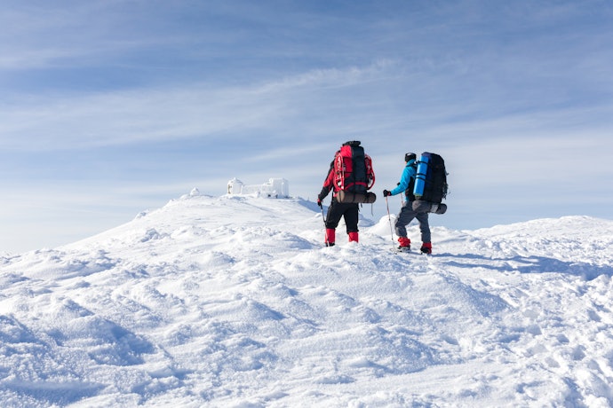 登山に使用するなら爪が5mm以上あるものを探そう