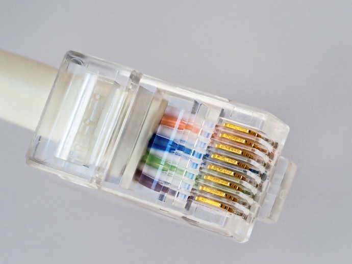 カテゴリ規格はCAT5e以上のものを