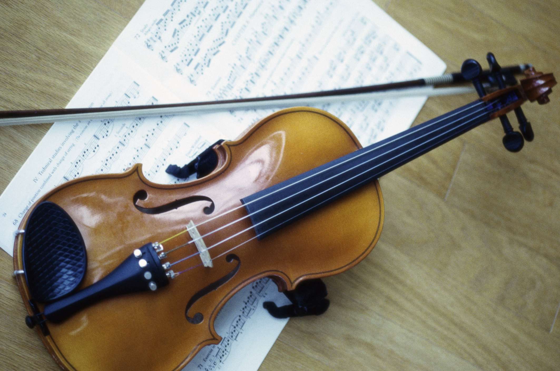 19255円 豪奢な バイオリン弓 フルサイズストレートバイオリンボウ4 4ブラックバイオリンアクセサリー 練習 用 色 : 褐色 Size 73cm