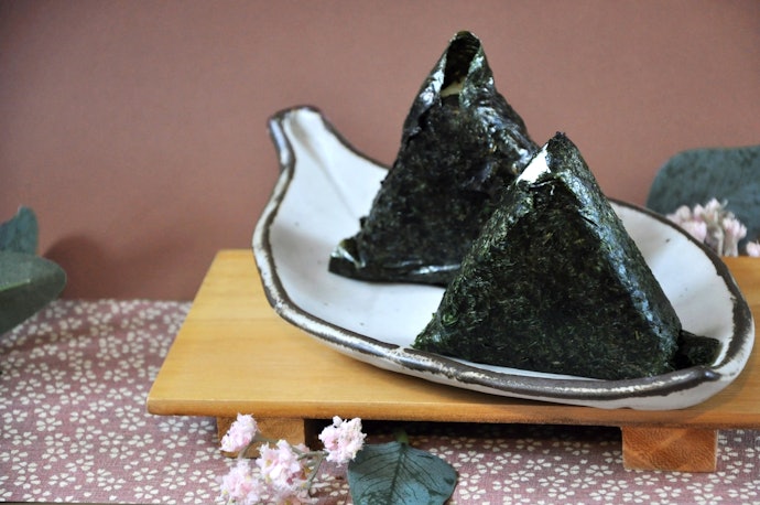 おにぎりの大きさや包み方に合わせてサイズを決めよう