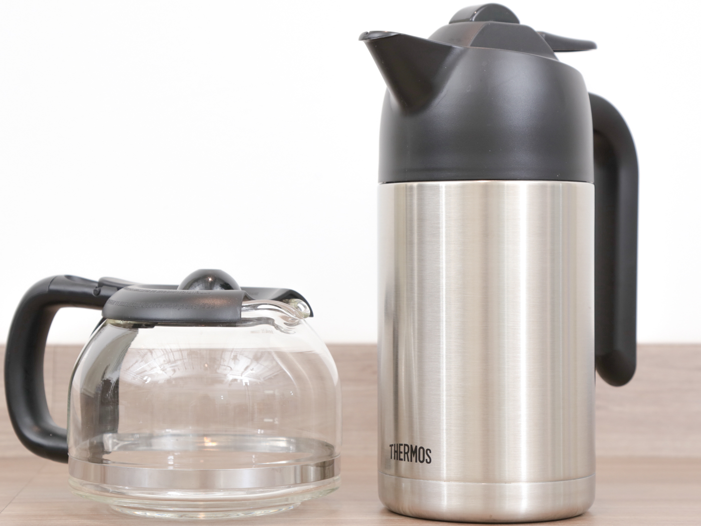 保温性重視ならステンレス、抽出時間も楽しむならガラスのサーバーがおすすめ