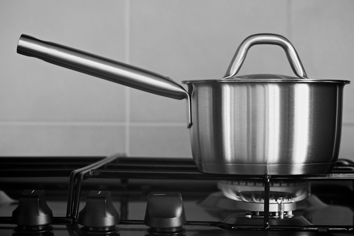持ち手はミトンを使ってもしっかり握れる長めのものを選ぶ