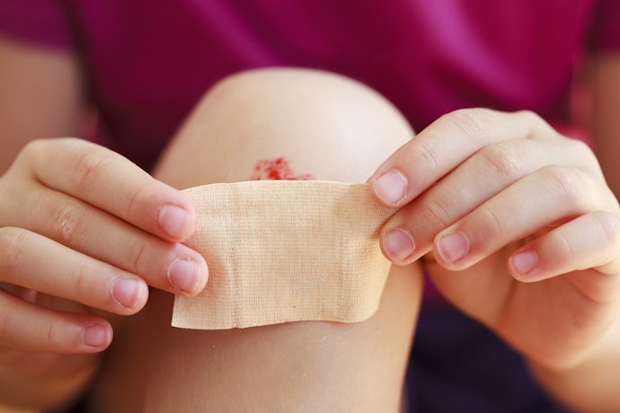 刺激を抑えるなら、傷につきにくいパッド・低刺激性テープがおすすめ