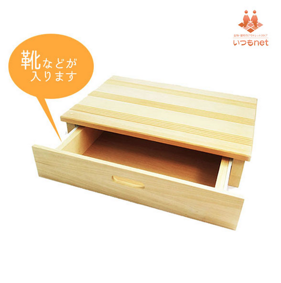玄関をすっきりさせたいなら靴を収納できるものがおすすめ