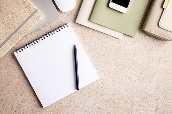 自由に書きたい人にはまっさらな無地タイプがおすすめ