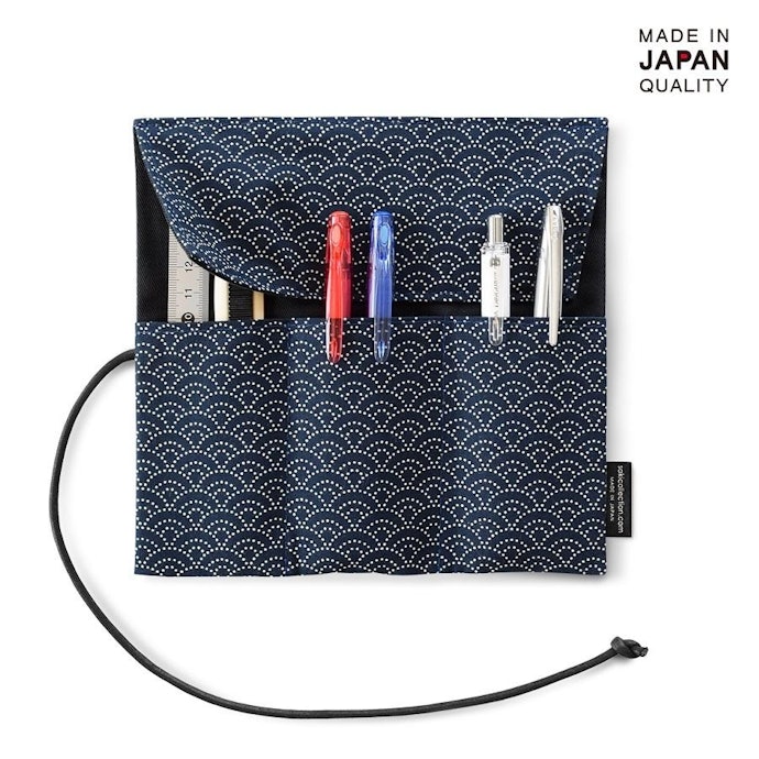 扱いやすさを求める人には帆布などの布製がぴったり