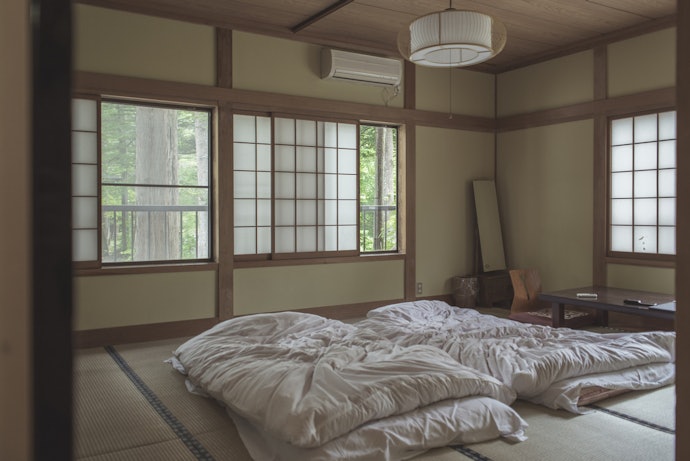 部屋でくつろぎたい場合や家族旅行なら和室がおすすめ