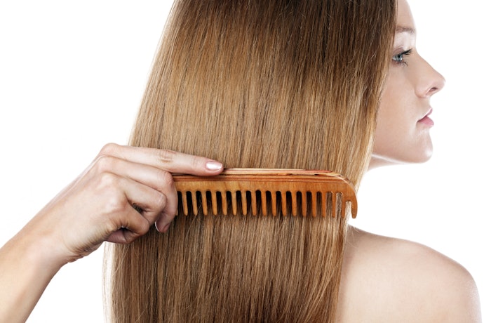 絡まりやすい髪・濡れ髪・パーマヘアーには広めの歯幅をチョイスしよう