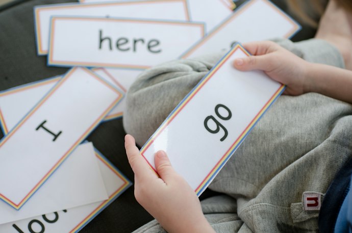 考える力を備えた6歳以上:興味のあるテーマ・シーンで熟語・文章を習得