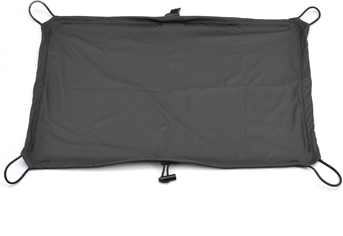 生地タイプ:雨の日に備えるならコレ!荷物が目立ちにくいメリットも